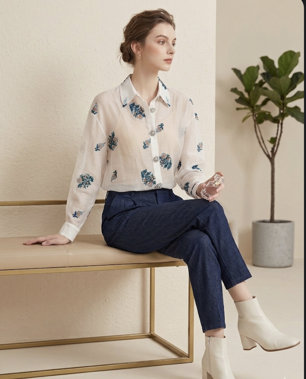 Camicia fiori e strass - immagine 2